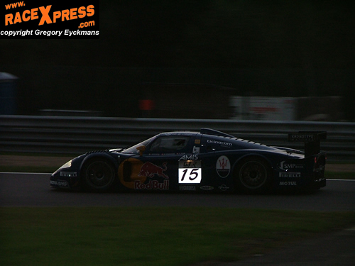 JMB Maserati tijdens nacht training